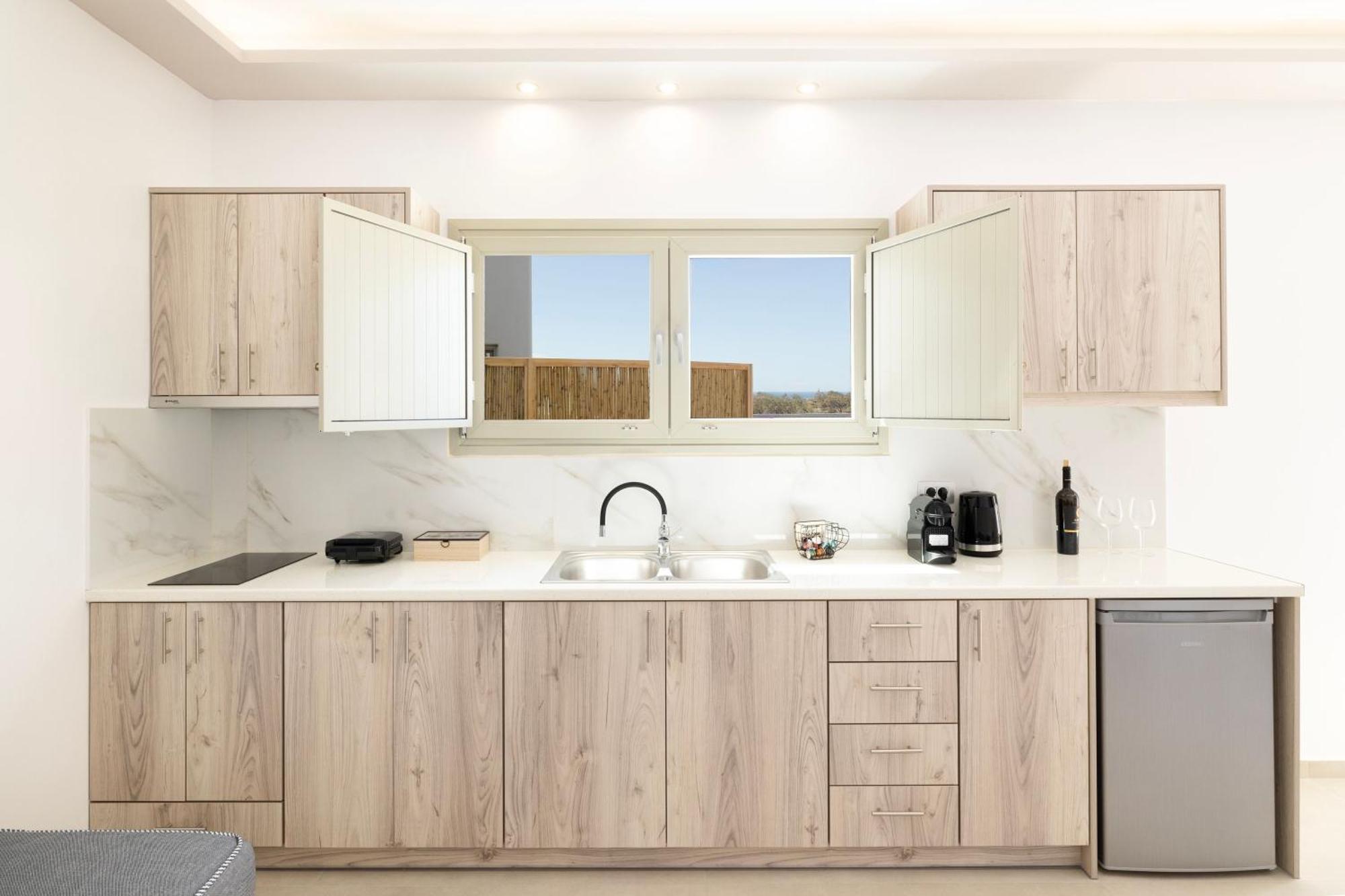 Windmillside Luxury Villas Emporio  Exterior photo