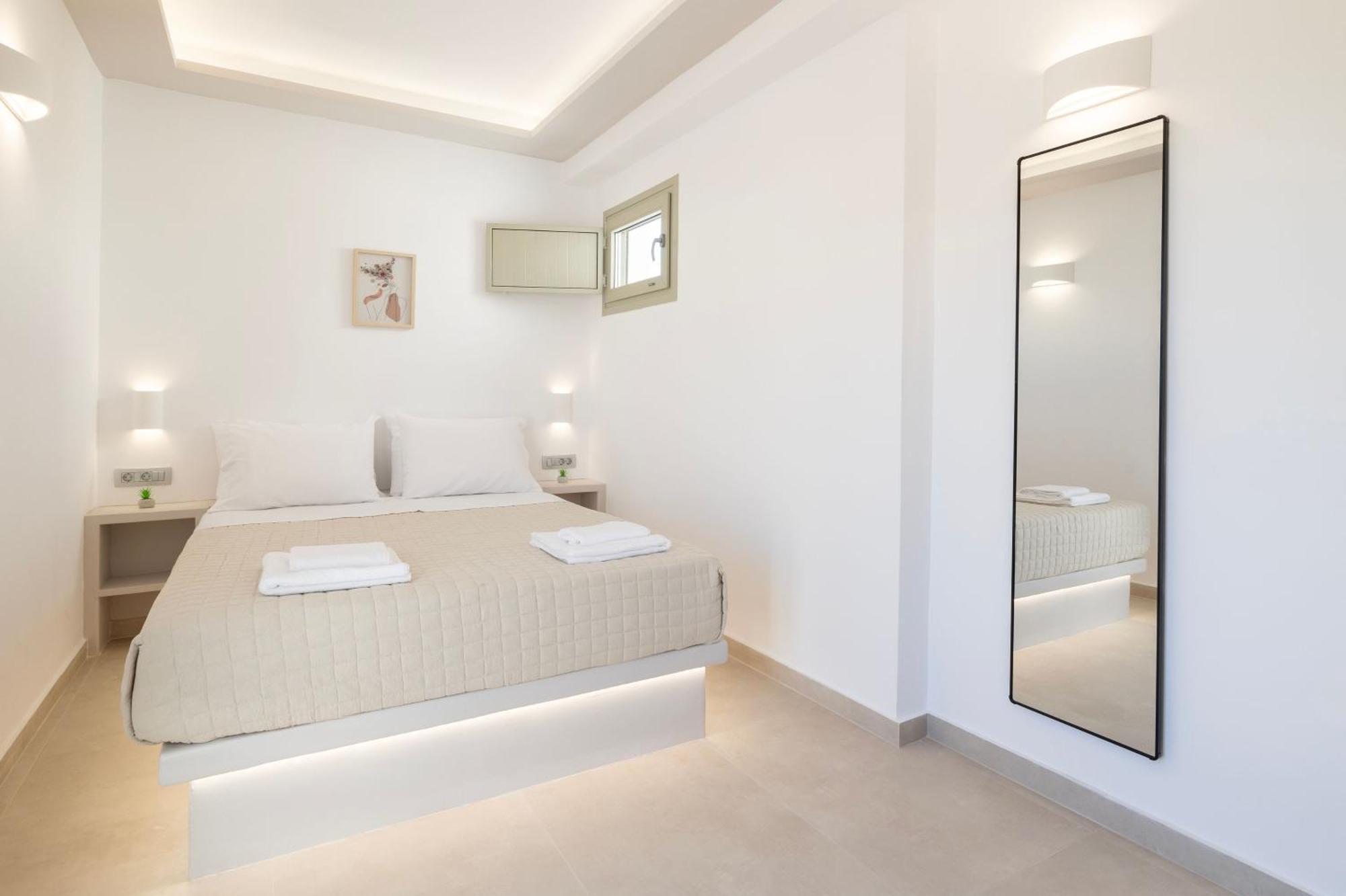Windmillside Luxury Villas Emporio  Exterior photo