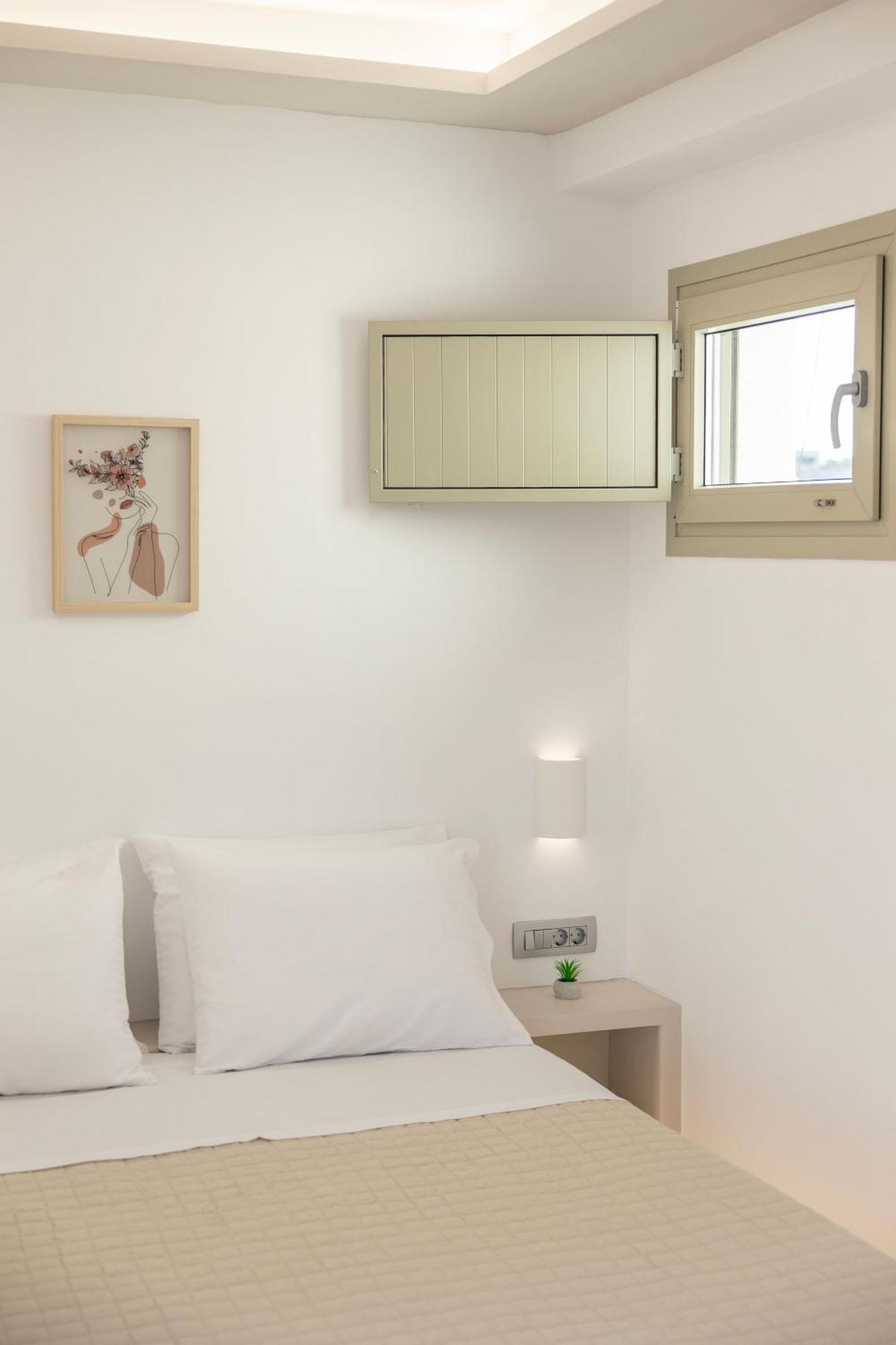 Windmillside Luxury Villas Emporio  Exterior photo