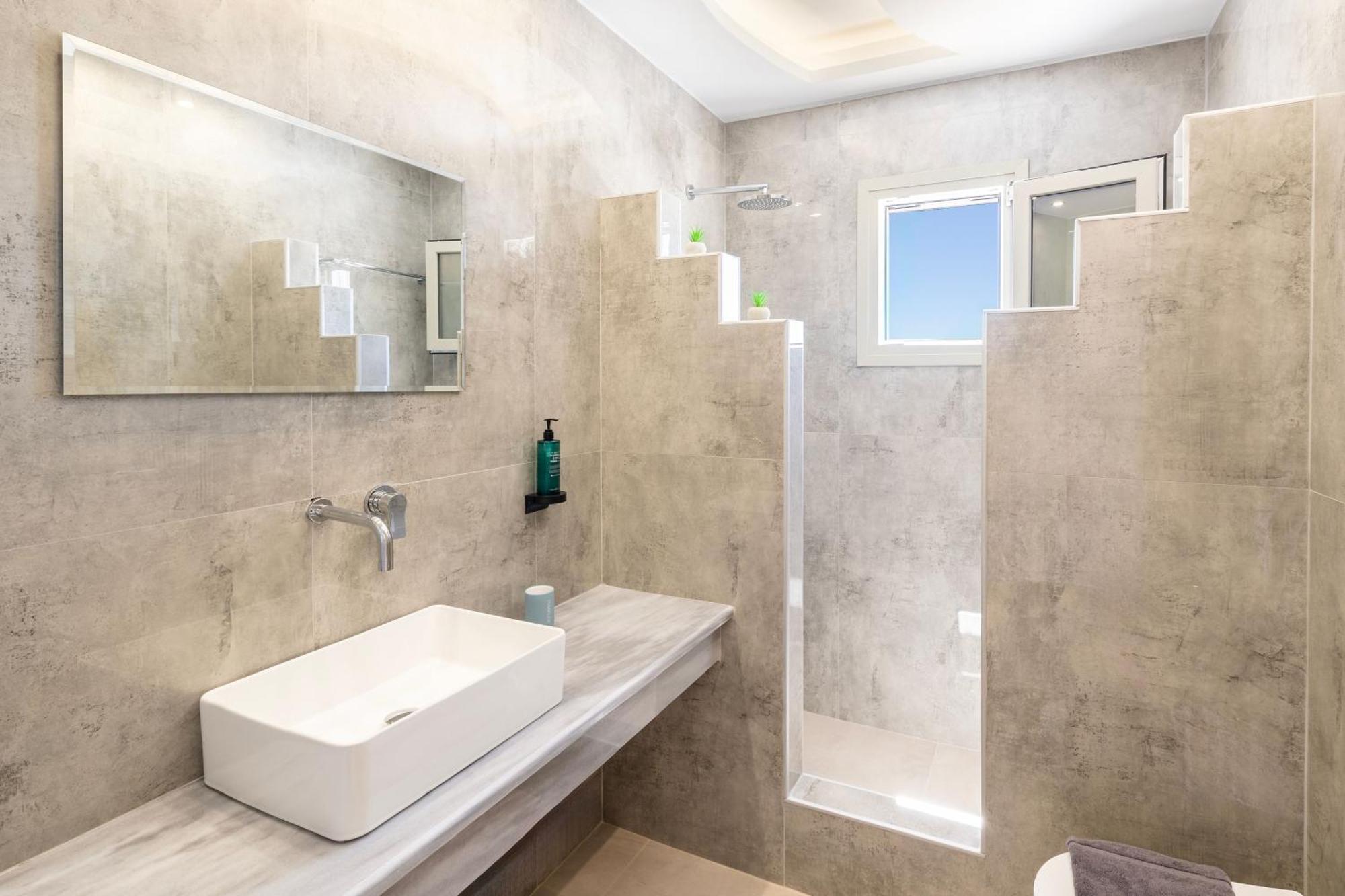 Windmillside Luxury Villas Emporio  Exterior photo