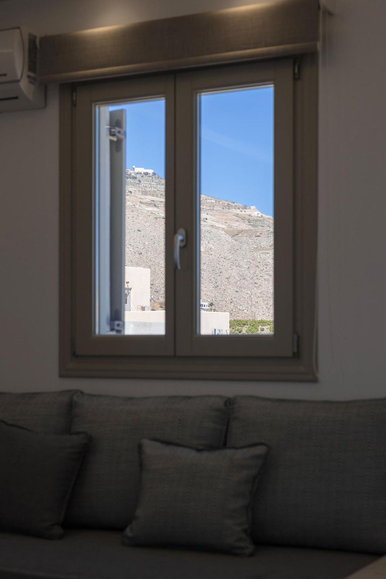 Windmillside Luxury Villas Emporio  Exterior photo