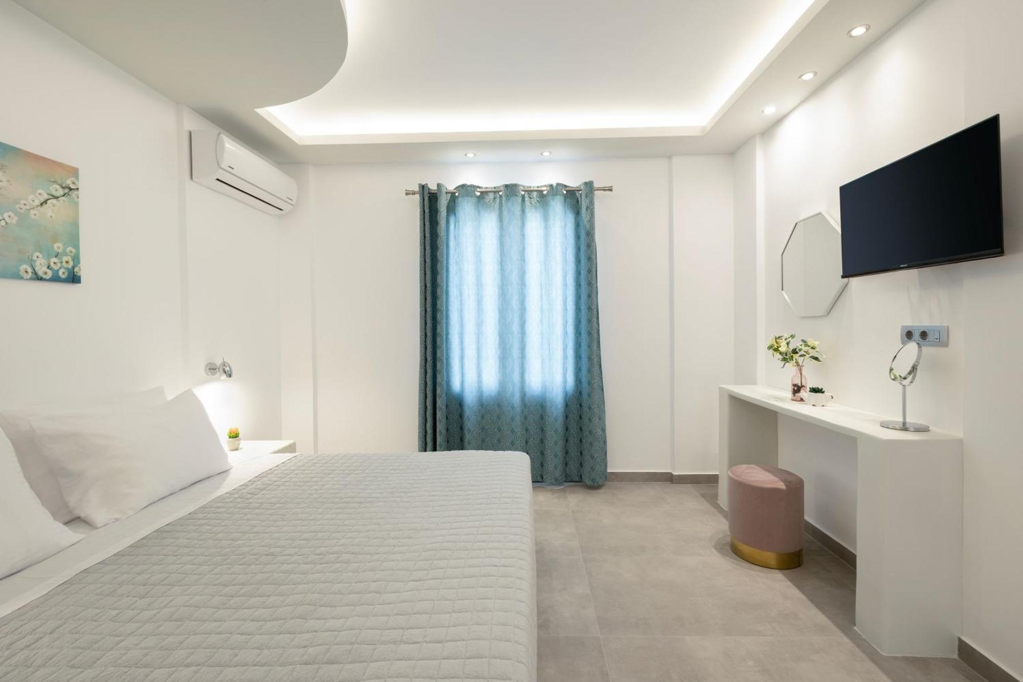 Windmillside Luxury Villas Emporio  Exterior photo