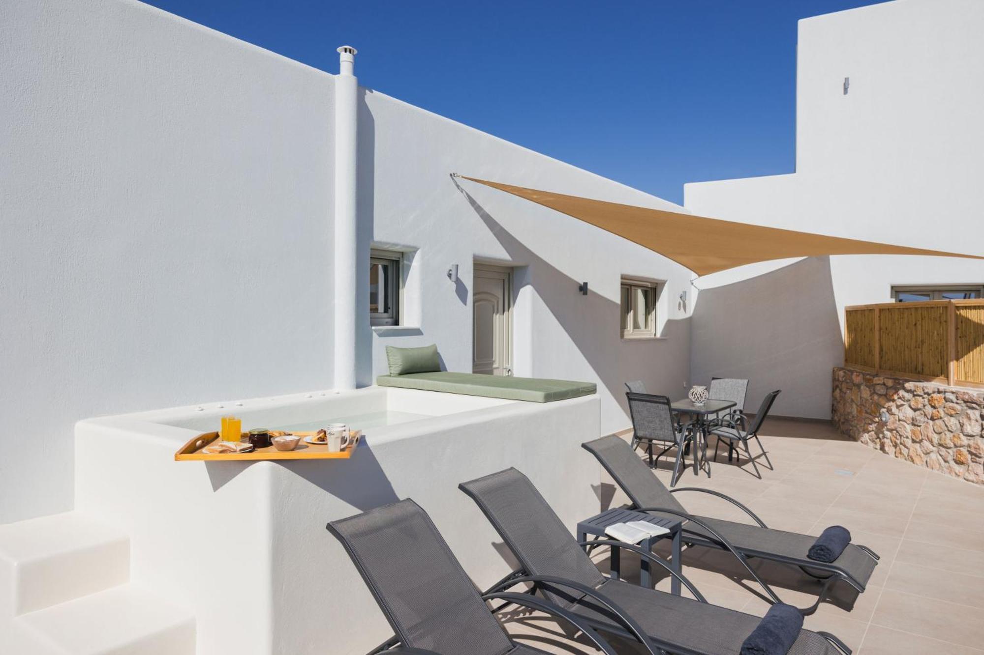 Windmillside Luxury Villas Emporio  Exterior photo