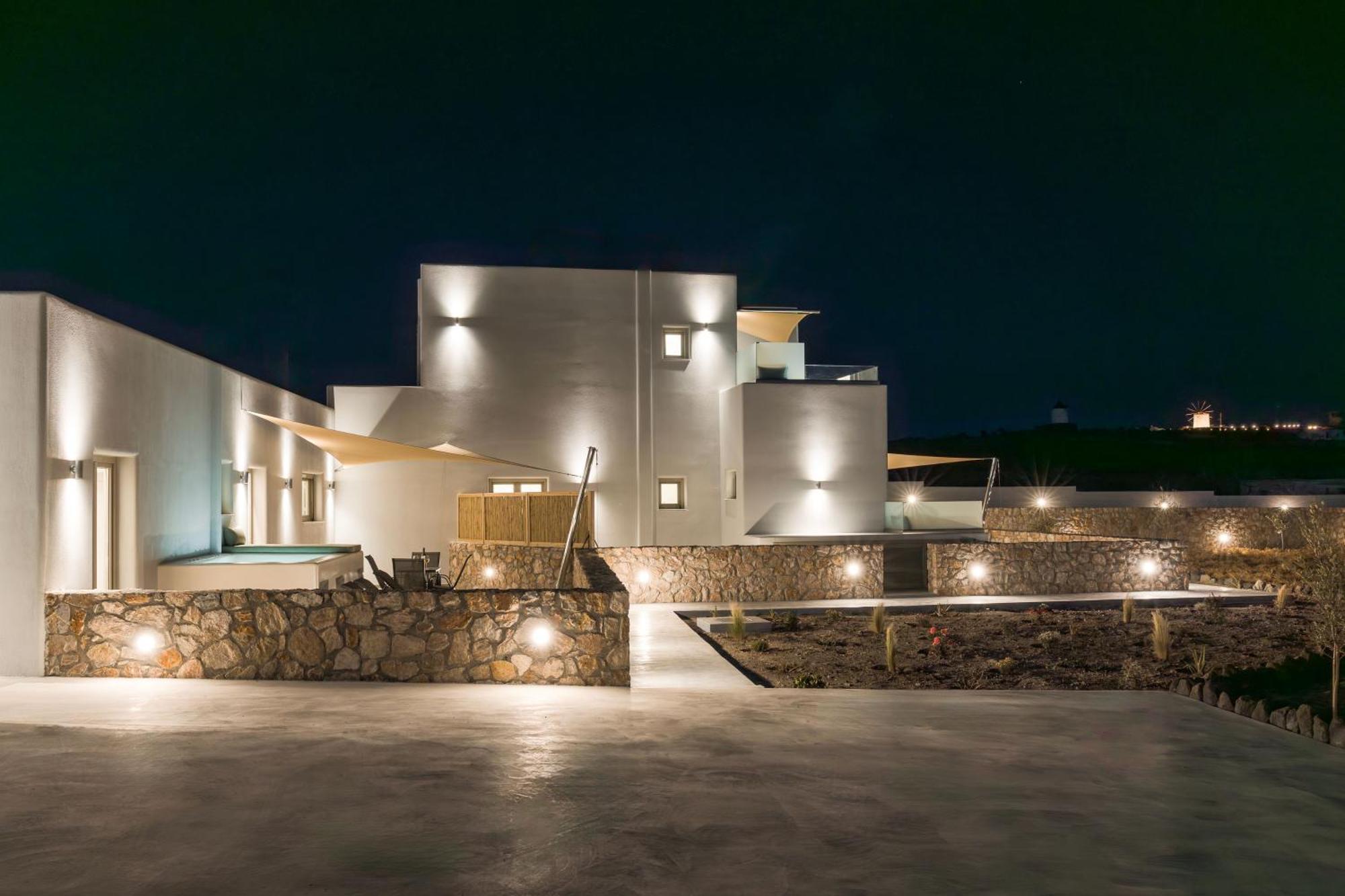 Windmillside Luxury Villas Emporio  Exterior photo