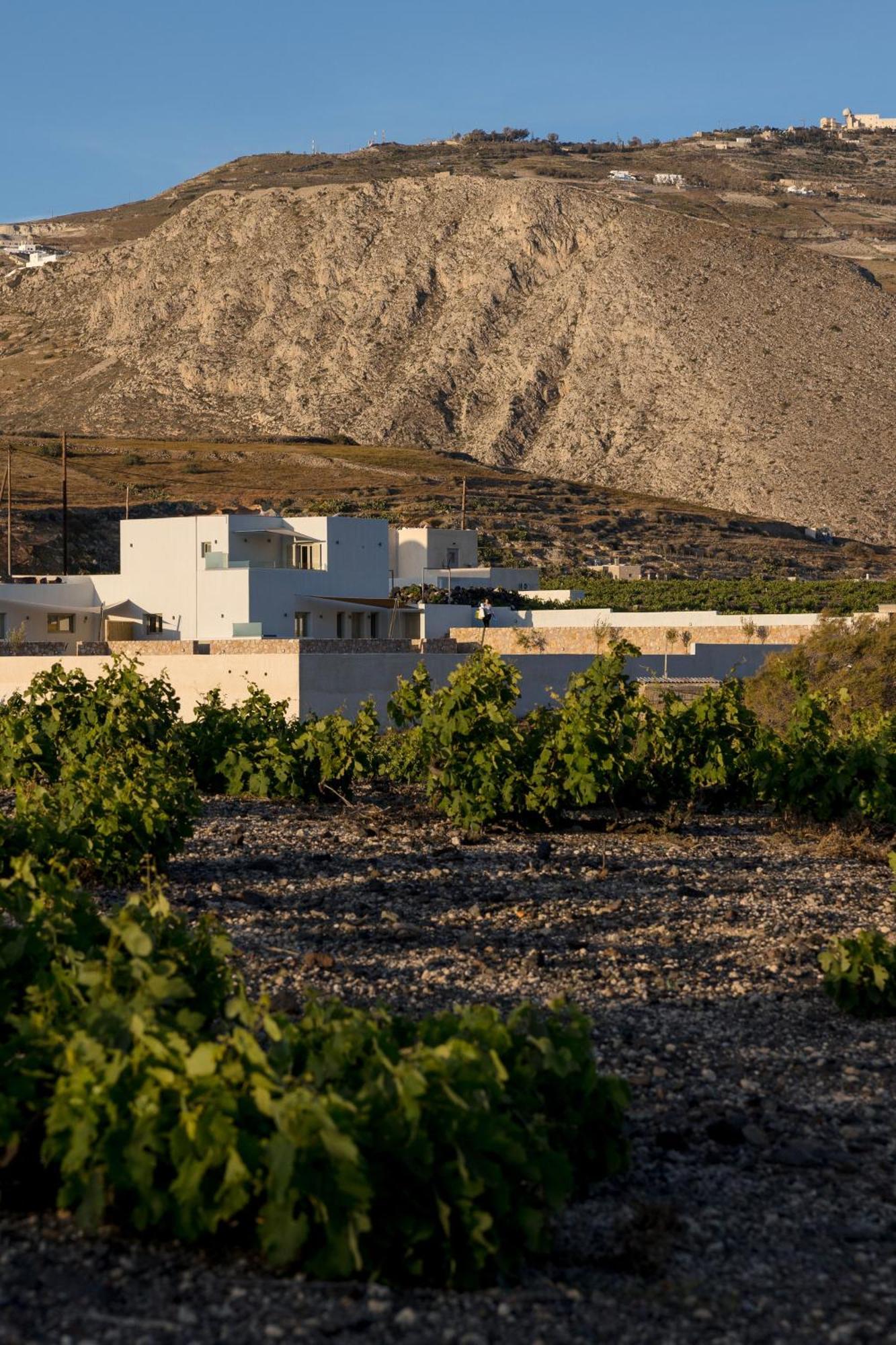 Windmillside Luxury Villas Emporio  Exterior photo